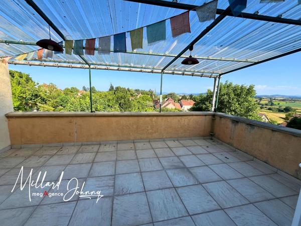 Maison à LA GUICHE, 71220 - 9 pièces 231m²