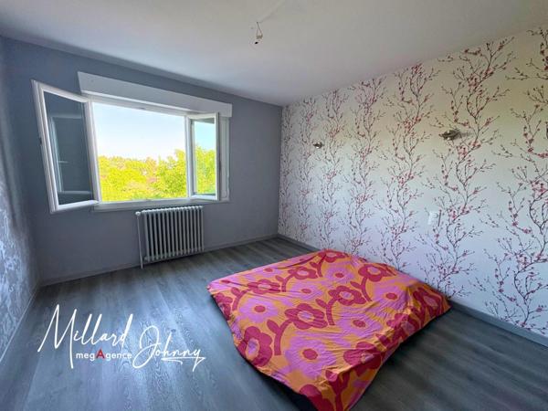 Maison à LA GUICHE, 71220 - 9 pièces 231m²