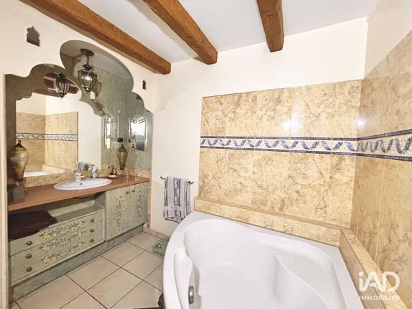 Maison à vendre 10 pièces 265 m² Viry-Châtillon