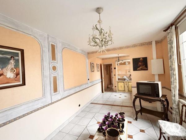 Maison à vendre 10 pièces 265 m² Viry-Châtillon