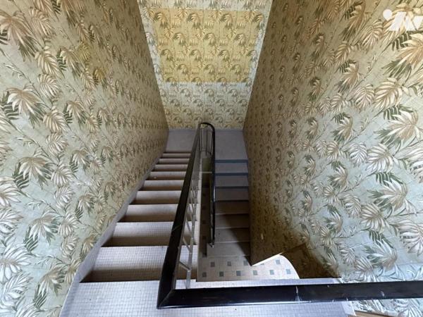 Bâtisse de caractère à rénover de 164m² à Coëx