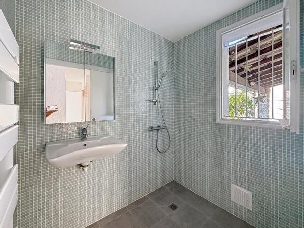 Vente / Maison de plain-pied à Nîmes (30900)