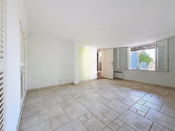 Vente / Maison de plain-pied à Nîmes (30900)
