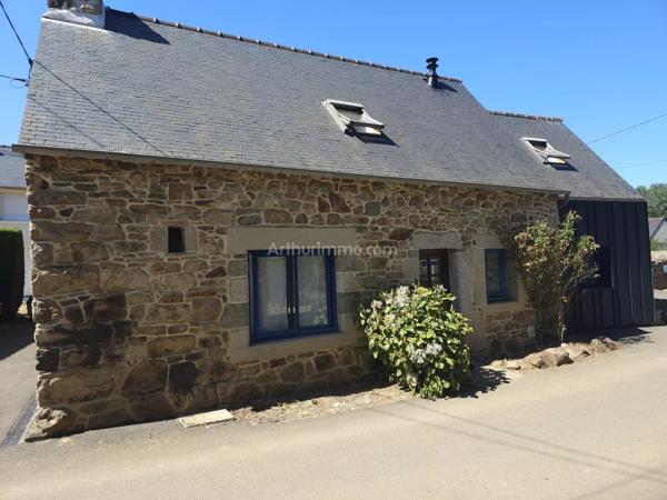 Location                                                      Maison de village
                        
                     2 pièces                      64 m2                     à Goudelin