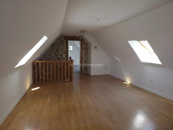 Location                                                      Maison de village
                        
                     2 pièces                      64 m2                     à Goudelin