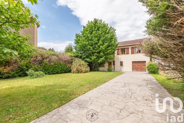 Maison 8 pièces de 153 m² à Thionville (57100)