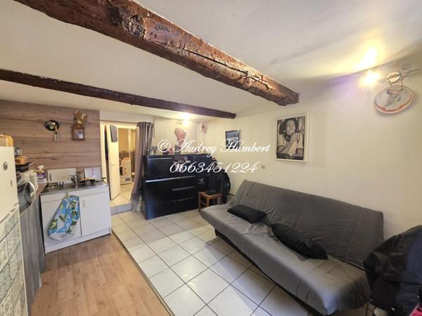 EXCLUSIVITE, LA BRILLANNE, IDEAL INVESTISSEURS , en plein coeur du village, 2 APPARTEMENTS  DANS MAISON DE VILLAGE