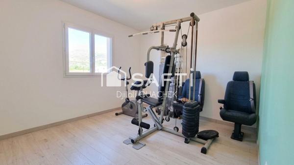 Maison 5 pièces de 140m²