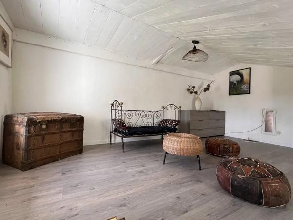Grange aménagée 4 chambres - grand terrain pour chevaux