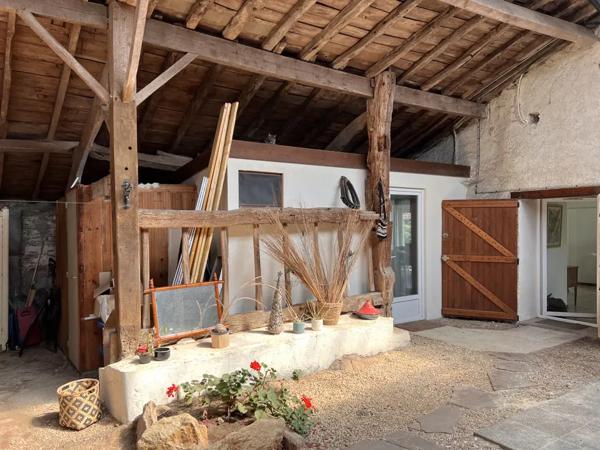 Grange aménagée 4 chambres - grand terrain pour chevaux