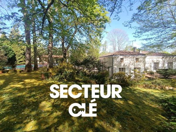 Magnifique propriété avec terrain de 7165m²