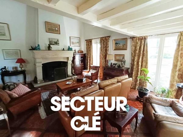 Magnifique propriété avec terrain de 7165m²