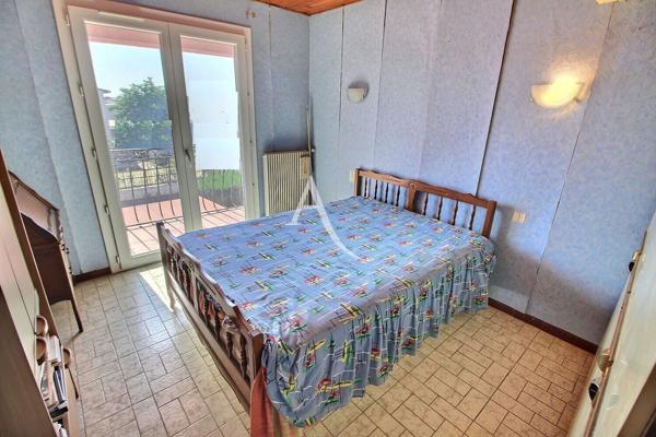 VILLA DE TYPE F4 DE 110 M² SUR TERRAIN PISCINABLE 3 FACES DE 312 M² + GARAGE