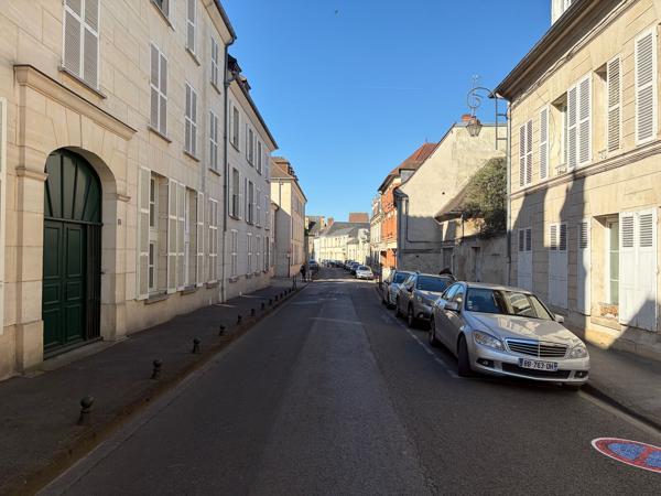 A VENDRE BUREAUX 131 M2 COMPIEGNE CENTRE-VILLE