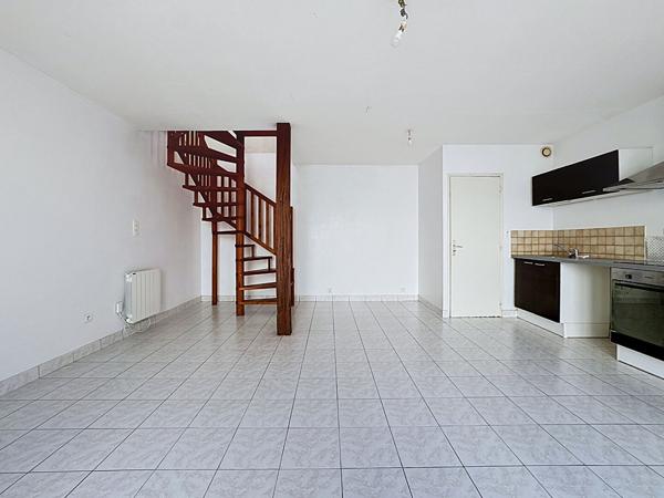 APPARTEMENT DUPLEX 2 CHAMBRES CHATEAU GONTIER