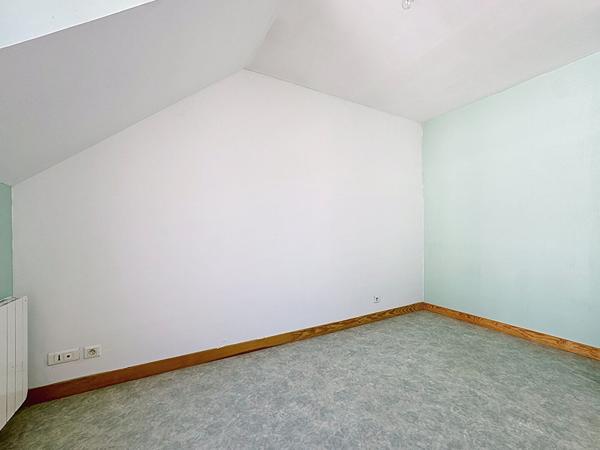 APPARTEMENT DUPLEX 2 CHAMBRES CHATEAU GONTIER