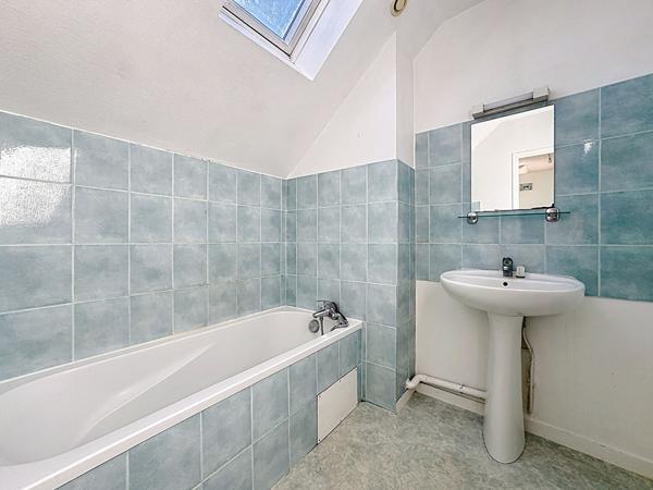 APPARTEMENT DUPLEX 2 CHAMBRES CHATEAU GONTIER