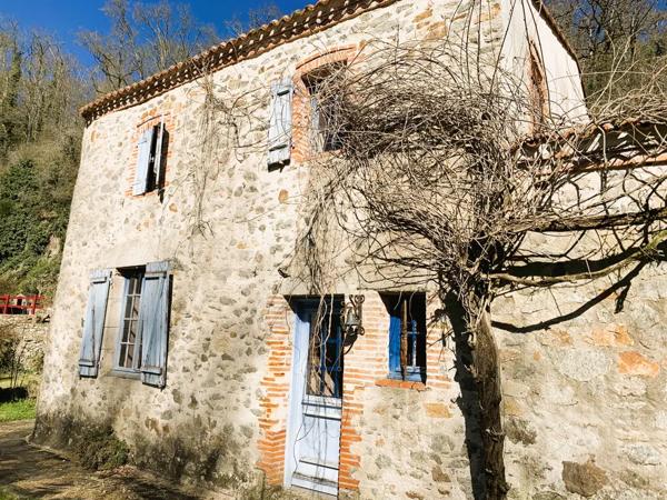 Propriété 251 M2 au bord de la Moine