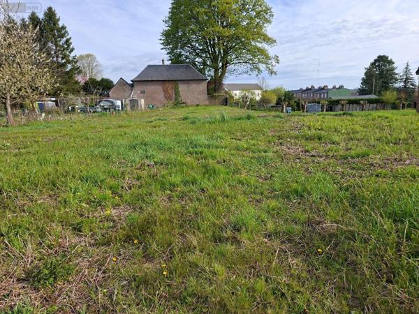 Terrain à Batir à vendre à Solre-le-Château dans le Nord (59740), ref : 2231