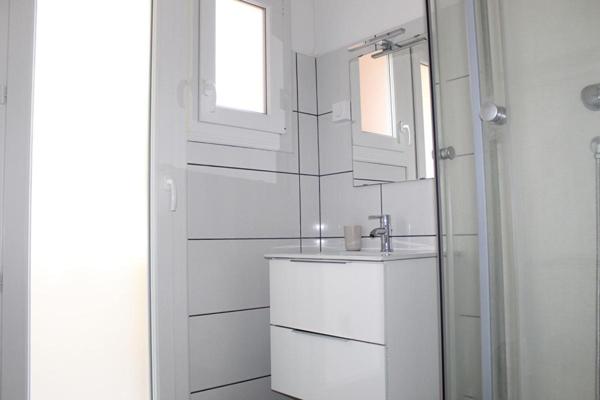 Exclusivité! Côtes d'Armor 22000 Saint-Brieuc. Appartement 3 chambres refait en 2018/2019 avec cave
