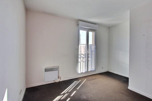 VILLENEUVE LA GARENNE - QUARTIER APOLLONIA - DUPLEX DE 5 PIECES AVEC TERRASSE