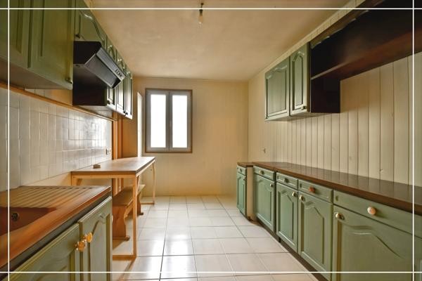 Maison à louer 6 pièces CHATEAUMEILLANT (18)