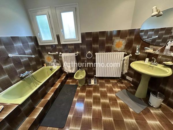 Vente Maison 5 pièces 140 m2 à Saint-Astier