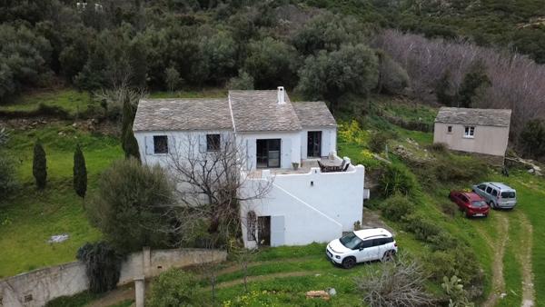 Brando (20222) Maison 102 m² vue mer et montagne à Brando