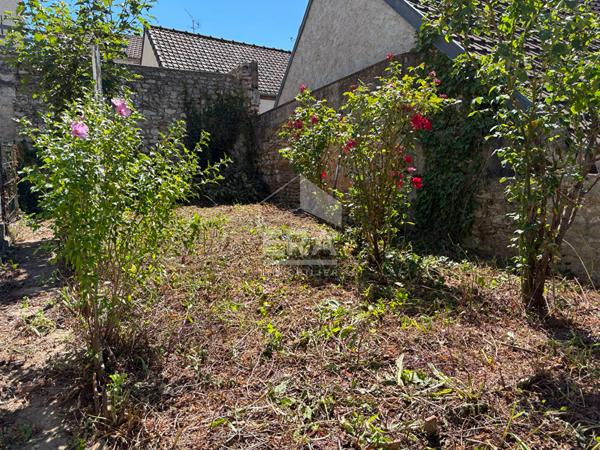 Thiverval Grignon Maison  avec Jardin non attenant