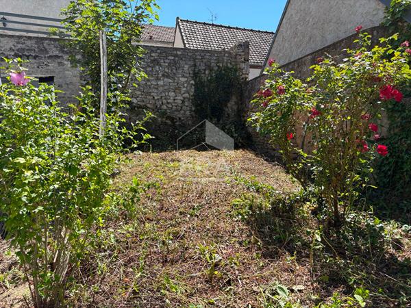 Thiverval Grignon Maison  avec Jardin non attenant