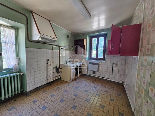 Thiverval Grignon Maison  avec Jardin non attenant