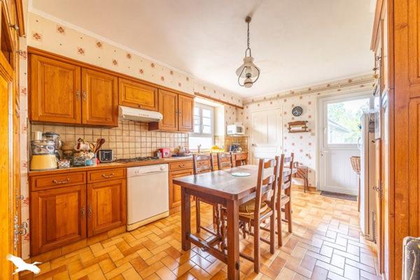 Maison à vendre |                                       Doix |                                        6 pièces  |  197 m²