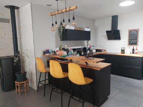 Maison 4 pièce(s) 3 chambre(s) 107 m²