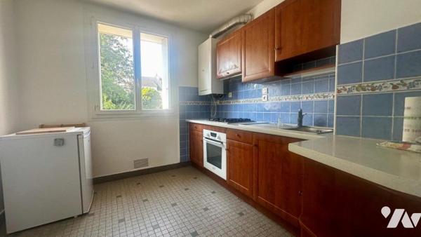 Appartement T3 avec garage et cave , haute ville de Quimeprlé à pied