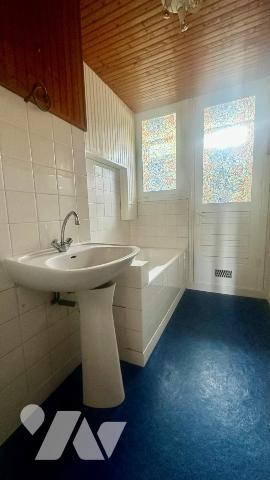 Appartement T3 avec garage et cave , haute ville de Quimeprlé à pied