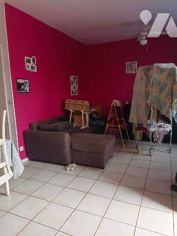 Une maison à usage d'habitation comprenant.