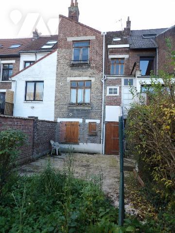 Maison de ville proche gare et centre ville de 128 m² habitable bâtie sur 330 m²