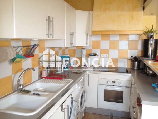 Location Appartement 3 pièces 51.43 m² - 23 RUE DE LA LIBERTE Bourgoin Jallieu 38300