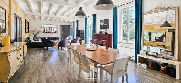 EYSINES CENTRE - Maison en pierre de plain-pied 180 m²  avec piscine et jardin - Proche TRAM et Rocade