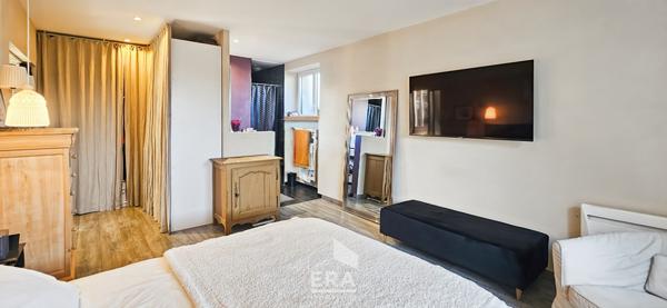 EYSINES CENTRE - Maison en pierre de plain-pied 180 m²  avec piscine et jardin - Proche TRAM et Rocade