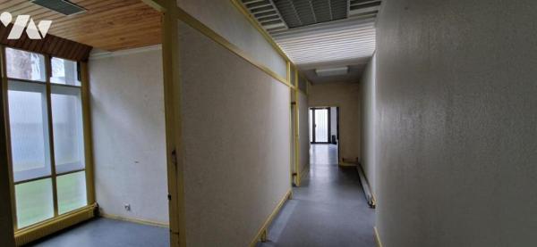 CENTRE VILLE : A proximité du Château des ROHAN 