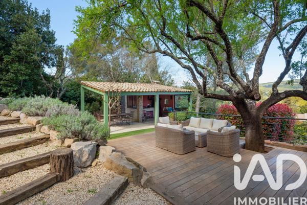 Maison à vendre 8 pièces 181 m² Calvisson