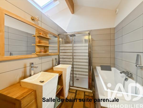 Maison à vendre 8 pièces 181 m² Calvisson