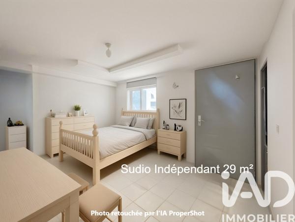 Maison à vendre 8 pièces 181 m² Calvisson