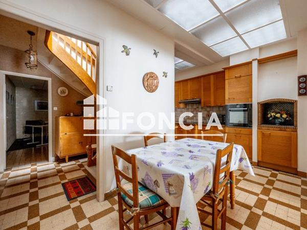 À vendre Maison 5 pièces 236 m² - Cadillac 33410
