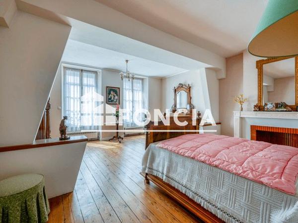 À vendre Maison 5 pièces 236 m² - Cadillac 33410