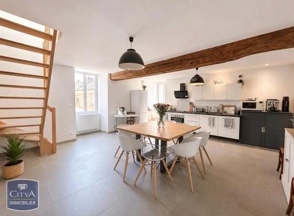 Appartement à louer 4 pièces 100.9m² Mozé-sur-Louet (49610)