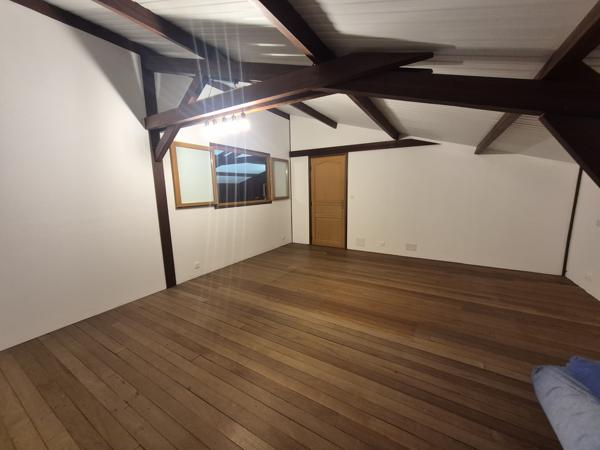 Grande maison T5 bis Roura centre