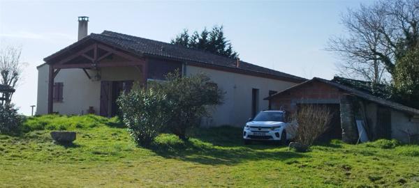 MAISON CONTEMPORAINE DE PLAIN-PIED PROCHE DES LANDES