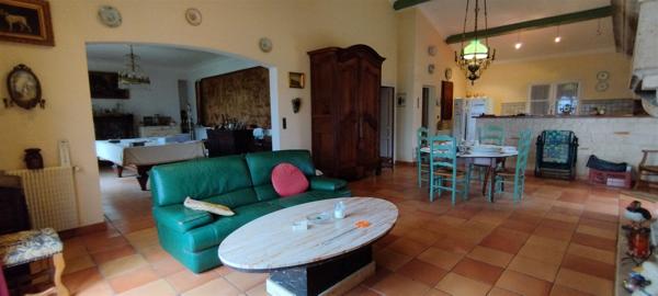 MAISON CONTEMPORAINE DE PLAIN-PIED PROCHE DES LANDES